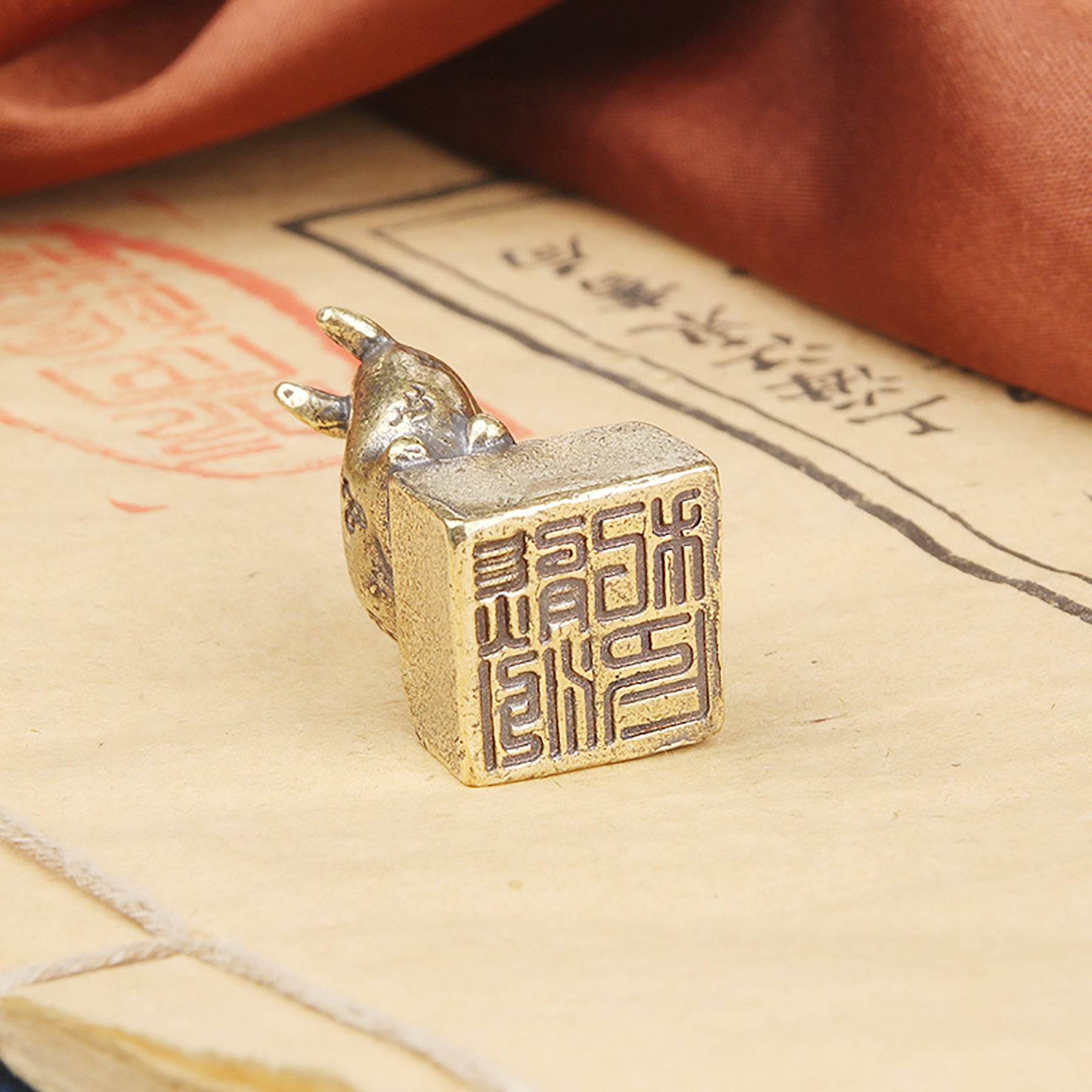 Brass Sika Deer Stamp Metal Art Forest Spiritual Animal Figurine Signet Feng Shui Wealth Amulet Seal for Tranquility Luck Happiness - Loton Decor