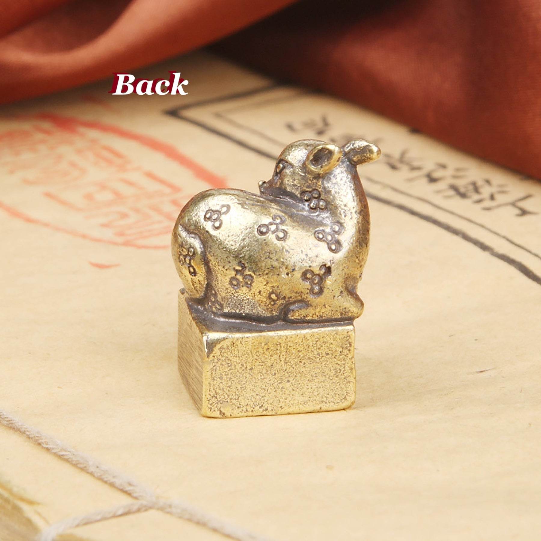 Brass Sika Deer Stamp Metal Art Forest Spiritual Animal Figurine Signet Feng Shui Wealth Amulet Seal for Tranquility Luck Happiness - Loton Decor
