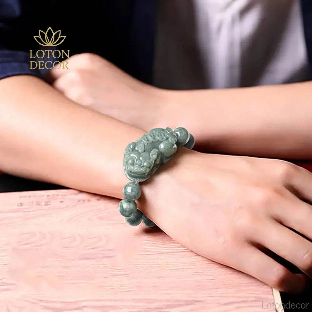 Emerald Jade Pixiu Bracelet – Stretchy Wealth Amulet Unisex - Loton Decor