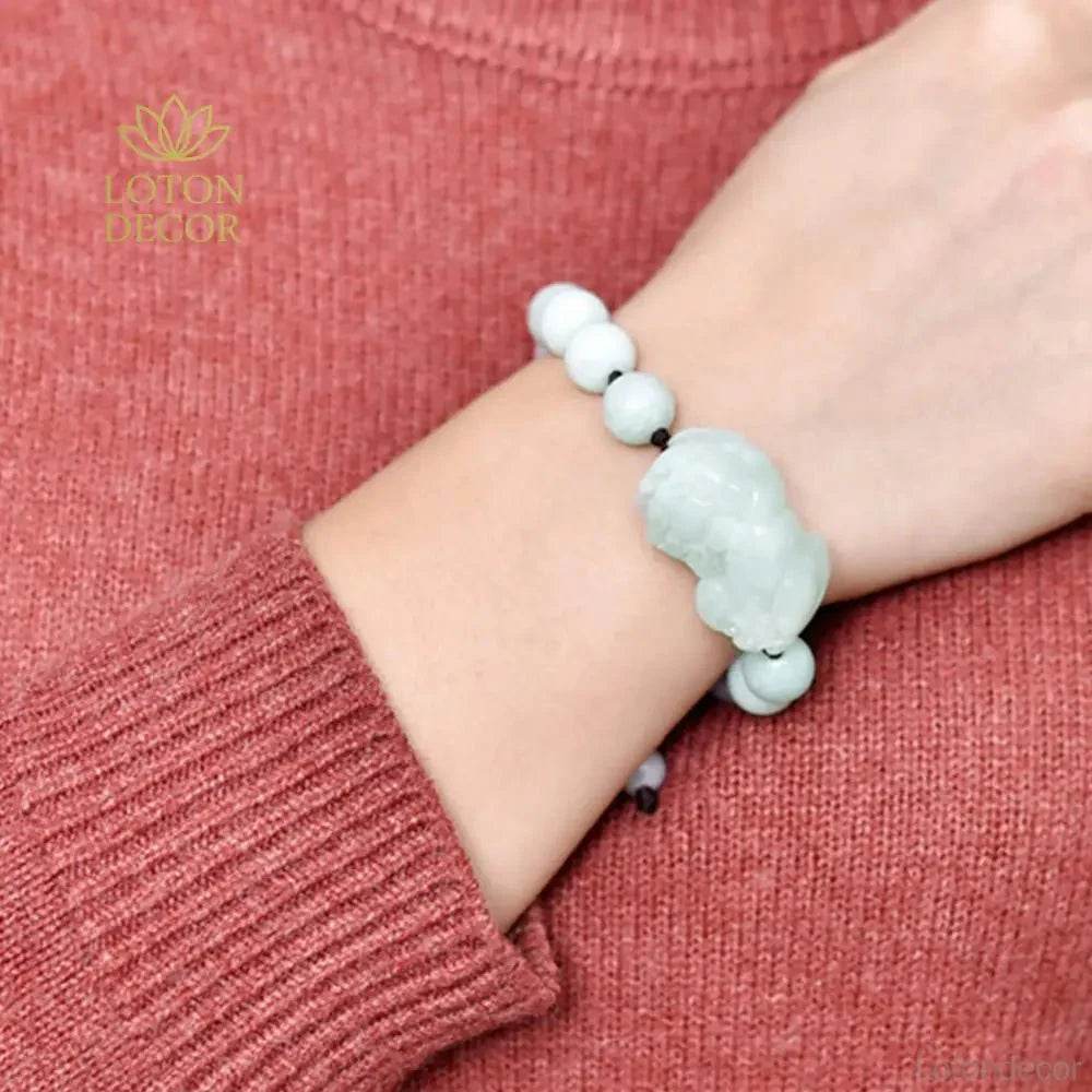 Pixiu Jade Bracelet – Red String Feng Shui Luck Charm - Loton Decor
